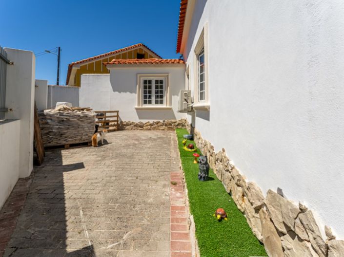 Image No.26-2 Bed House for sale