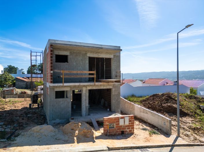 Image No.24-2 Bed House for sale