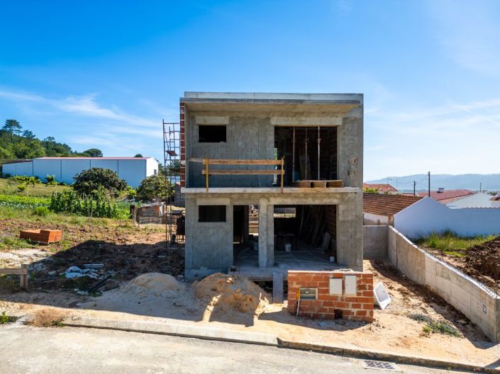 Image No.4-2 Bed House for sale