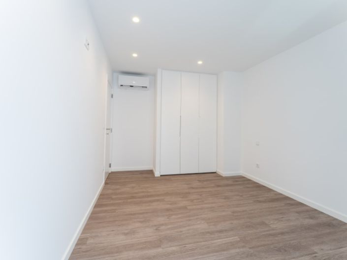 Image No.19-2 Bed Apartment for sale