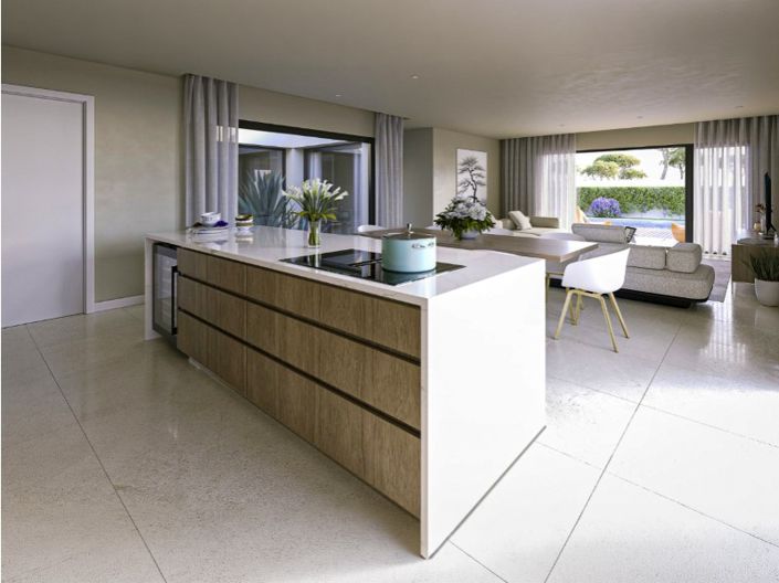 Image No.8-3 Bed House for sale