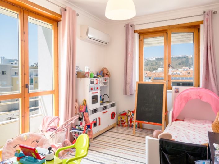Image No.12-3 Bed Apartment for sale