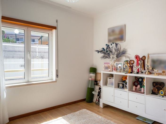 Image No.23-3 Bed Apartment for sale