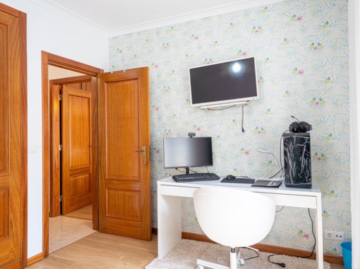 Image No.25-3 Bed Apartment for sale