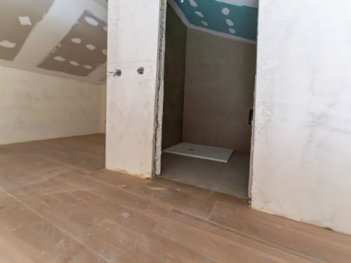 Image No.13-2 Bed Apartment for sale