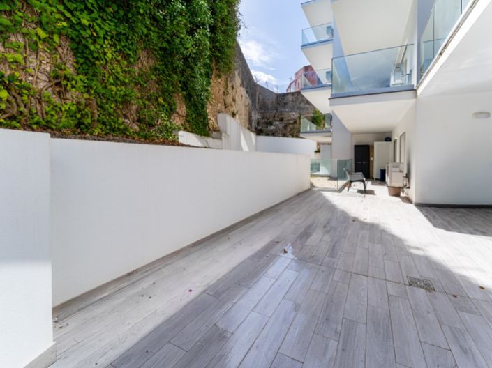 Image No.16-2 Bed Apartment for sale