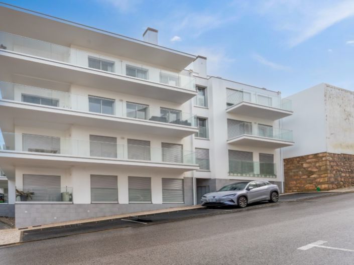 Image No.32-2 Bed Apartment for sale