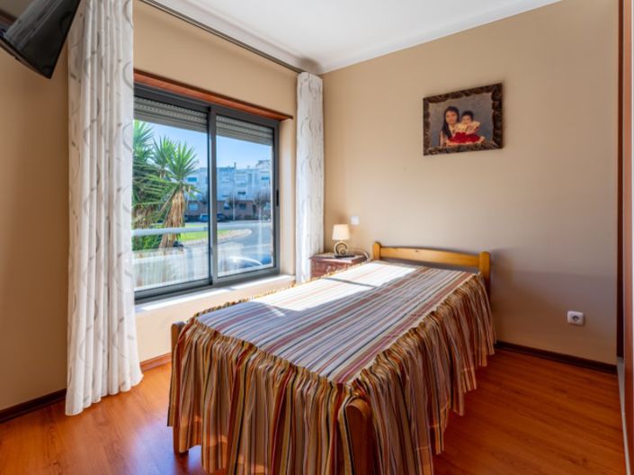 Image No.15-3 Bed Apartment for sale