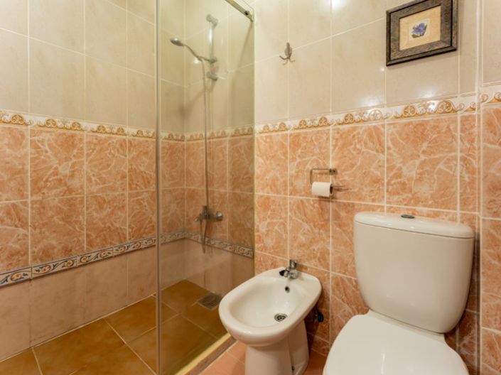 Image No.17-3 Bed Apartment for sale
