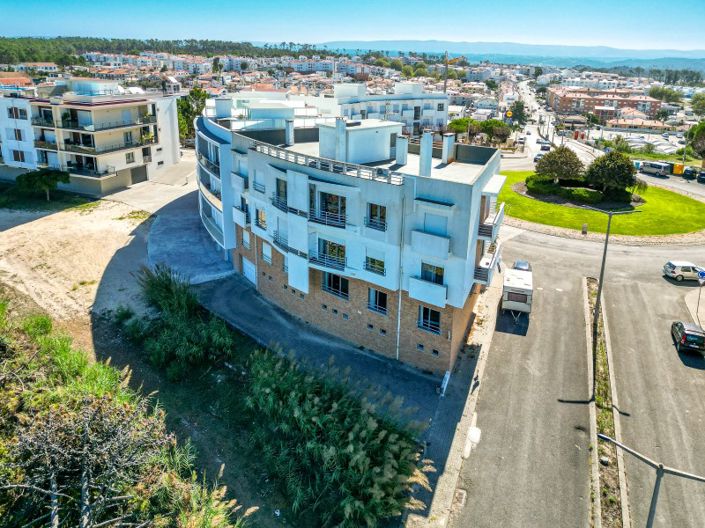 Image No.26-3 Bed Apartment for sale