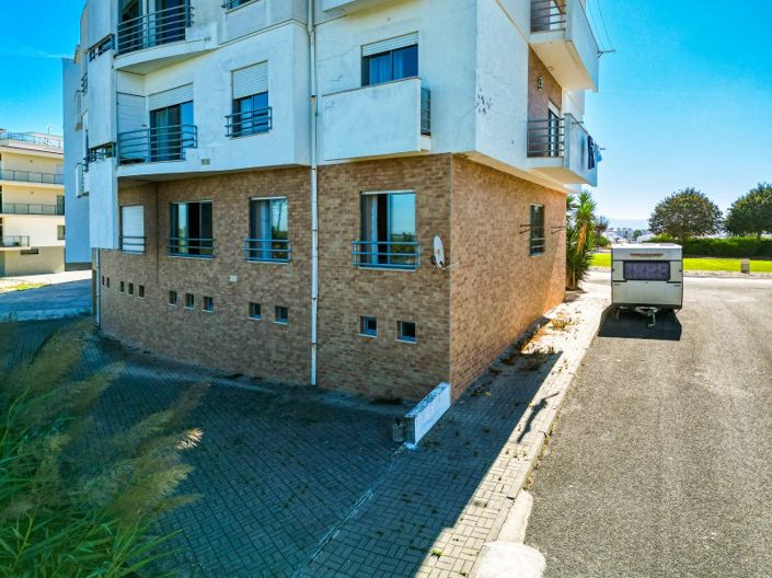 Image No.27-3 Bed Apartment for sale