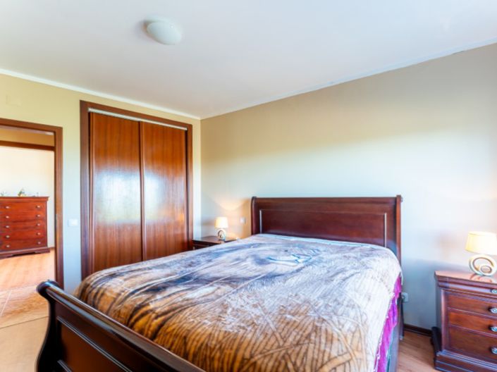 Image No.21-3 Bed Apartment for sale