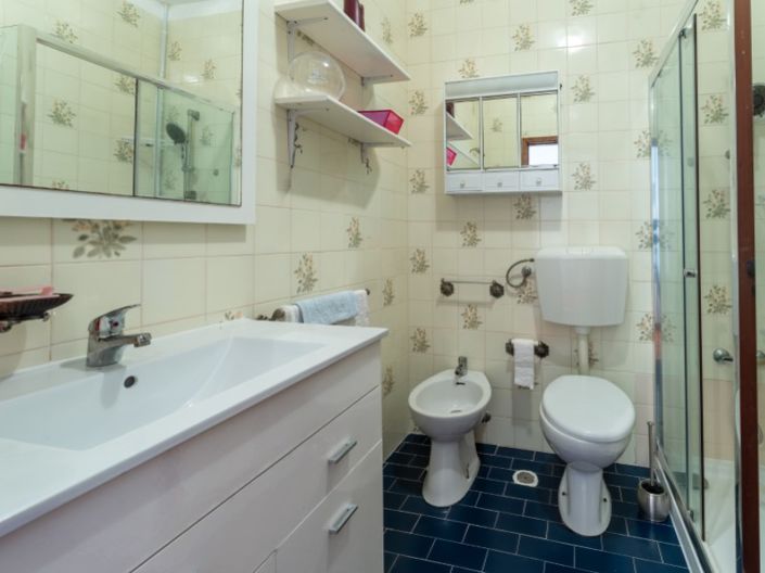 Image No.17-2 Bed Apartment for sale