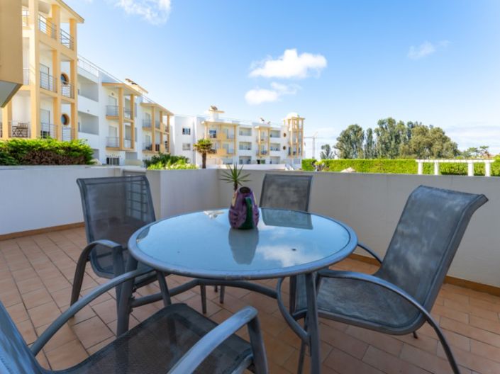 Image No.23-2 Bed Apartment for sale