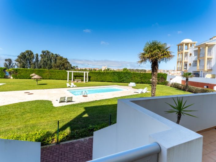 Image No.25-2 Bed Apartment for sale