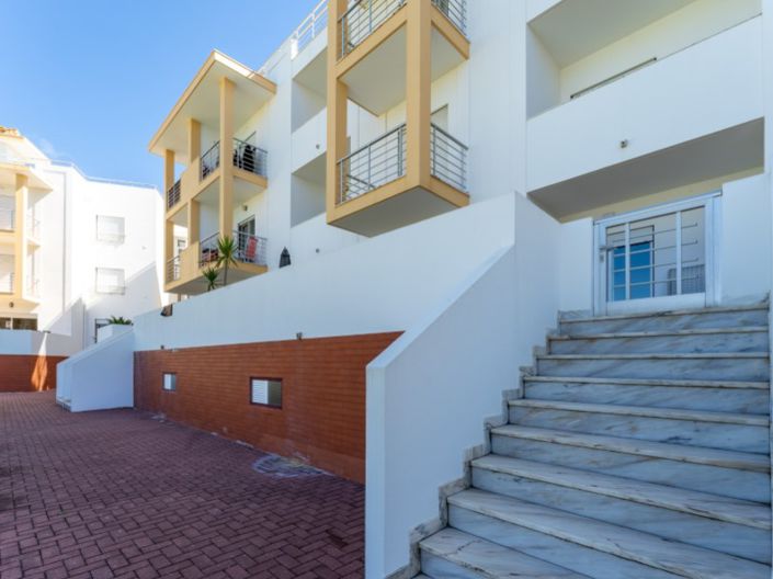 Image No.28-2 Bed Apartment for sale