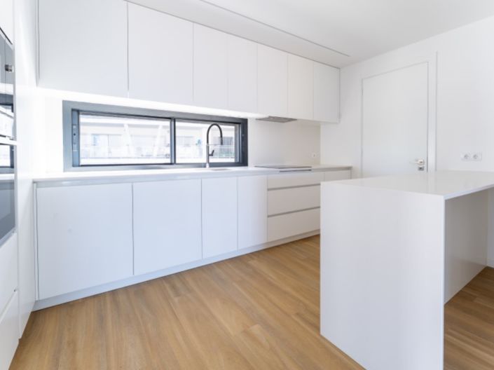 Image No.6-3 Bed Apartment for sale