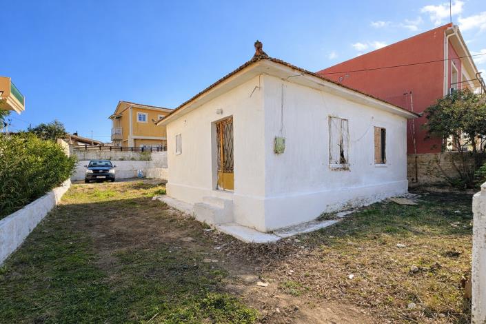 Image No.4-2 Bed House for sale