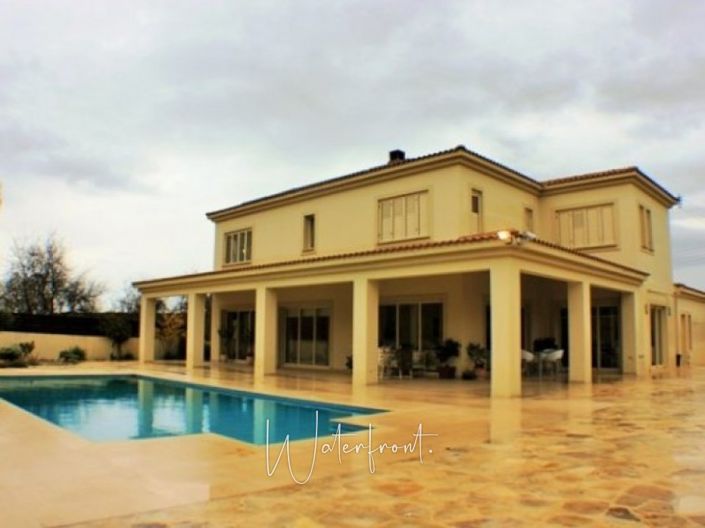 Image No.2-4 Bed Villa for sale