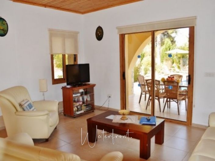 Image No.3-Villa de 4 chambres à vendre à Argaka