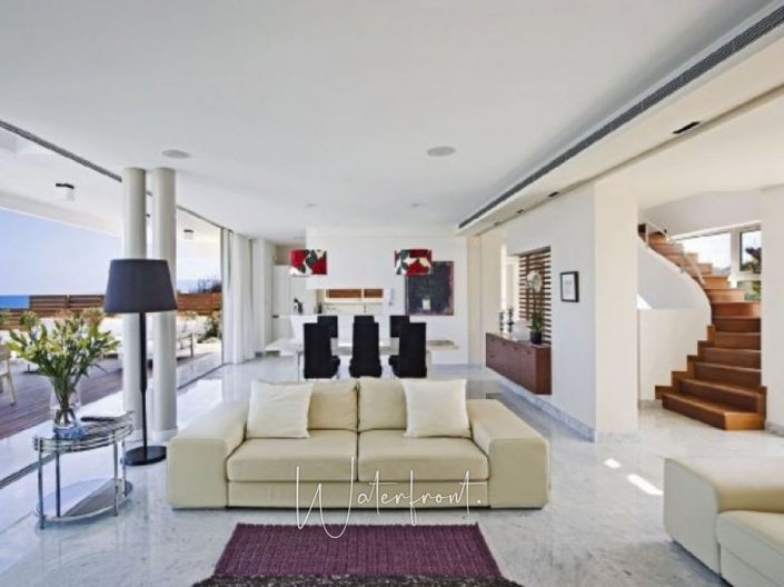 Image No.2-4 Bed Villa for sale