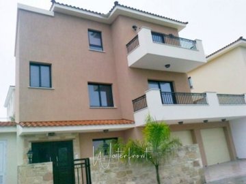 64759-5-bedroom-detached-house-in-tsadafull