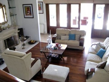 60420-4-bedroom-villa-1-bedroom-apartment-in-