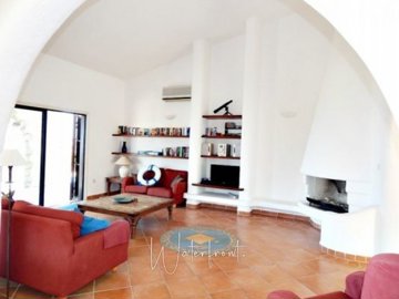 62014-5-bedroom-bungalow-with-panoramic-views