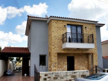 67230-lovely-3-bedroom-villa-for-sale-in-tsad