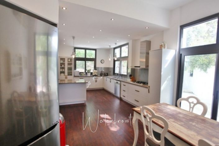 Image No.4-6 Bed Villa for sale