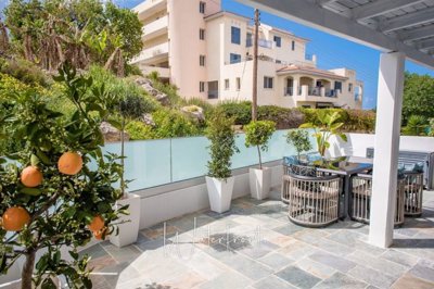 98216-building-for-sale-in-kissonergafull