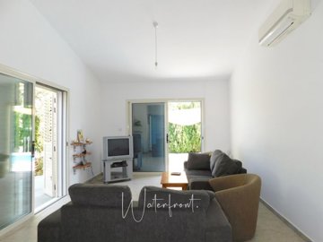 102878-detached-villa-for-sale-in-chlorakaful