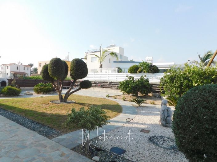 Image No.3-4 Bed Villa for sale