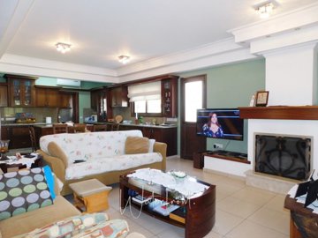 107405-detached-villa-for-sale-in-kolonifull