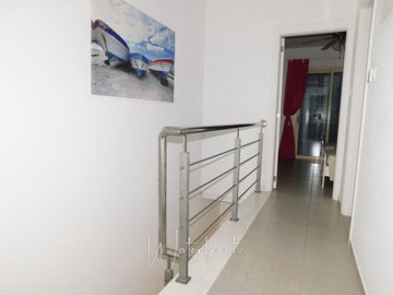 109304-town-house-for-sale-in-universalfull