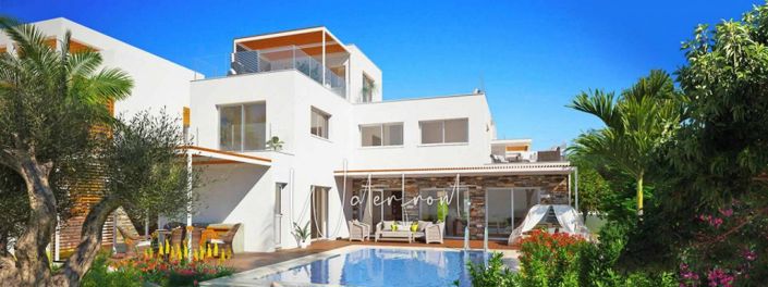 Image No.2-4 Bed Villa for sale