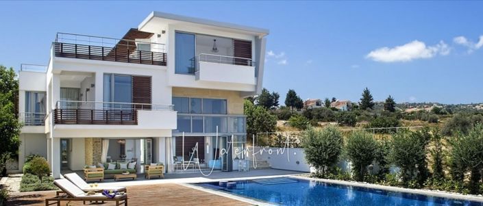 Image No.2-Villa de 3 chambres à vendre à Lachi