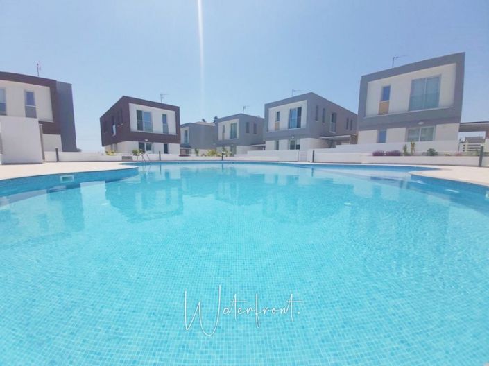 Image No.2-3 Bed Villa for sale