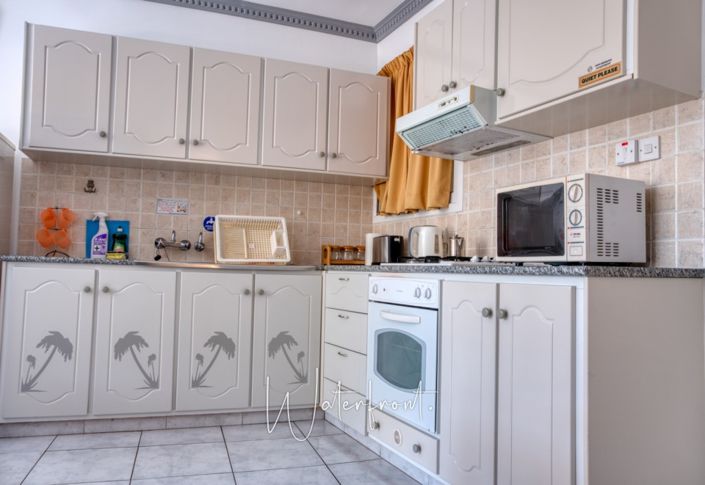 Image No.7-20 Bed Commercial for sale