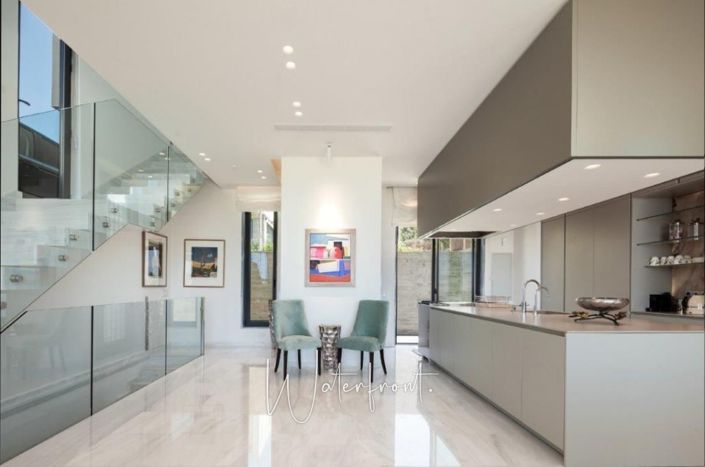 Image No.6-3 Bed Villa for sale