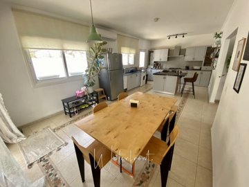 144269-bungalow-for-sale-in-armoufull