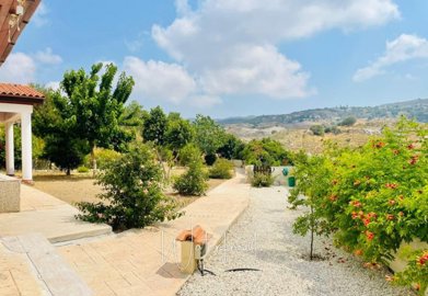 144404-bungalow-for-sale-in-armoufull