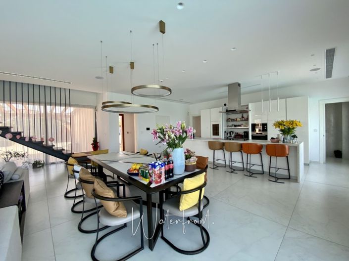 Image No.4-5 Bed Villa for sale