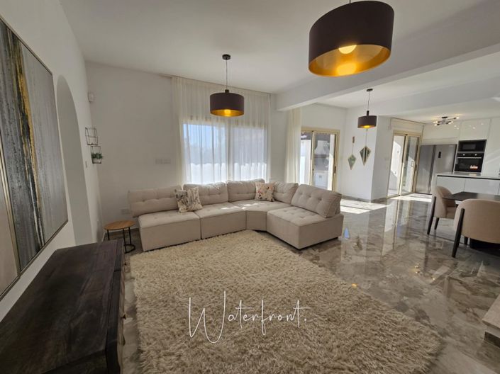 Image No.7-3 Bed Villa for sale