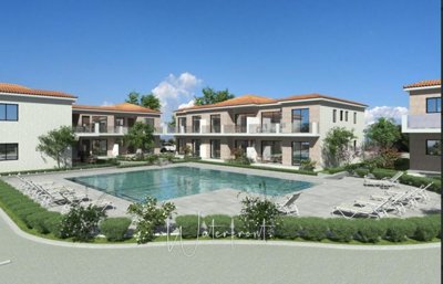 1 - Polis, Apartment
