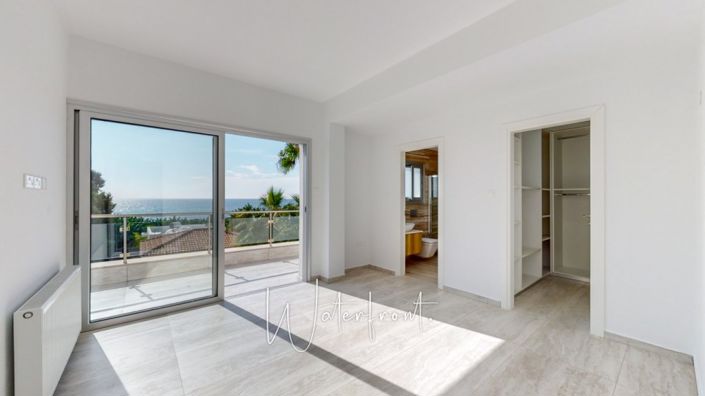 Image No.10-5 Bed Villa for sale