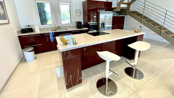 Image No.8-4 Bed Villa for sale