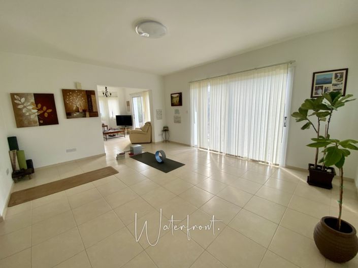 Image No.10-4 Bed Villa for sale