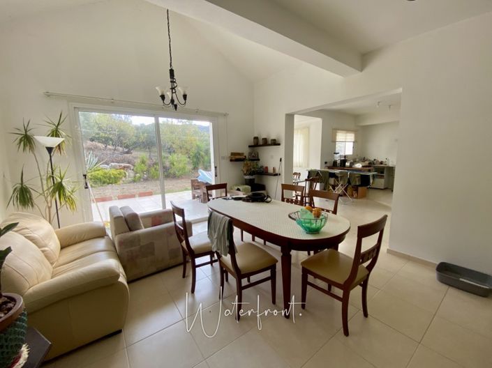 Image No.2-4 Bed Villa for sale