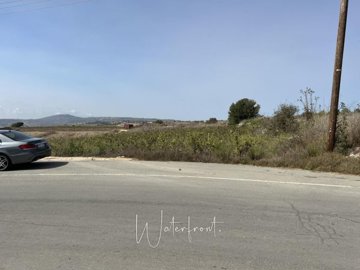 171027-residential-land-for-sale-in-kathikasf